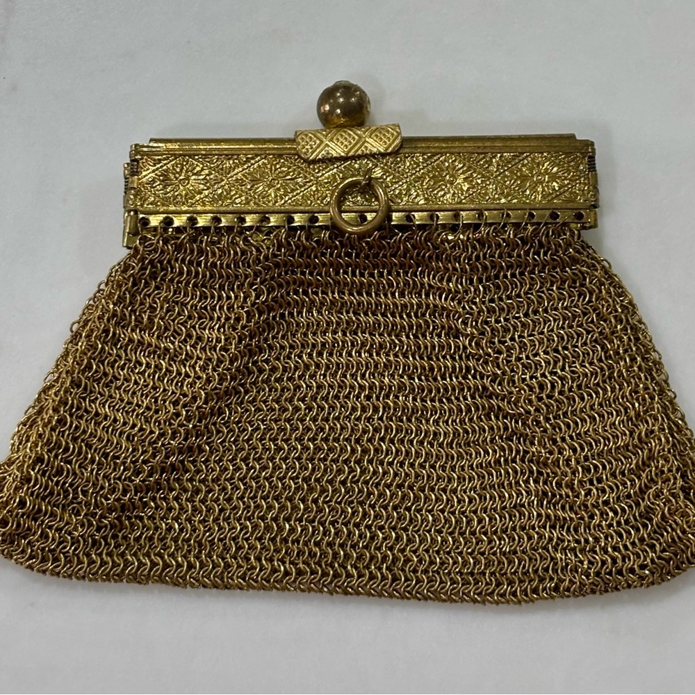 Elegant Gold Chainmail Evening Bag Germany